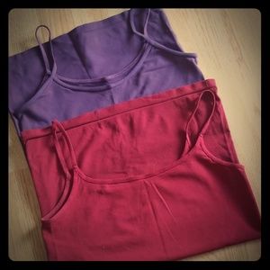 Pair of Seamless Camis